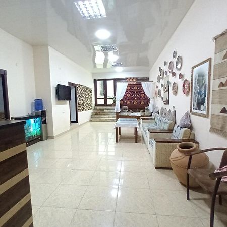 Uzbegim Family Guest House Бухара Екстериор снимка