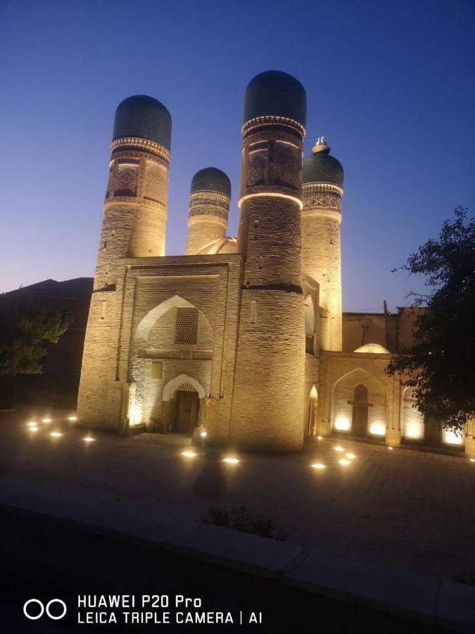 Uzbegim Family Guest House Бухара Екстериор снимка