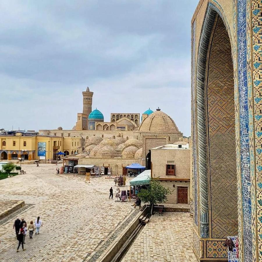 Uzbegim Family Guest House Бухара Екстериор снимка