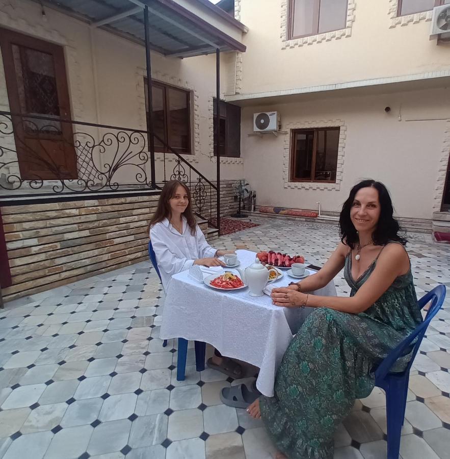 Uzbegim Family Guest House Бухара Екстериор снимка