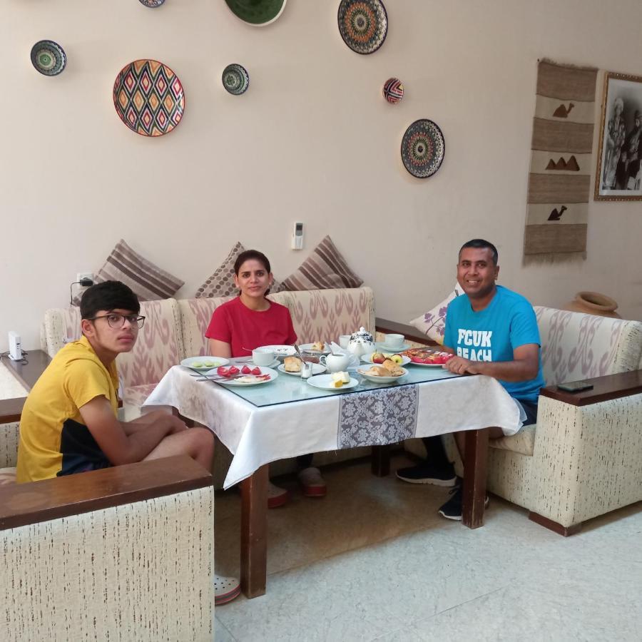 Uzbegim Family Guest House Бухара Екстериор снимка