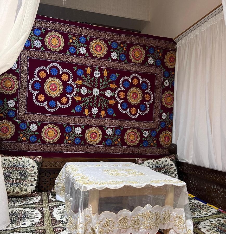 Uzbegim Family Guest House Бухара Екстериор снимка