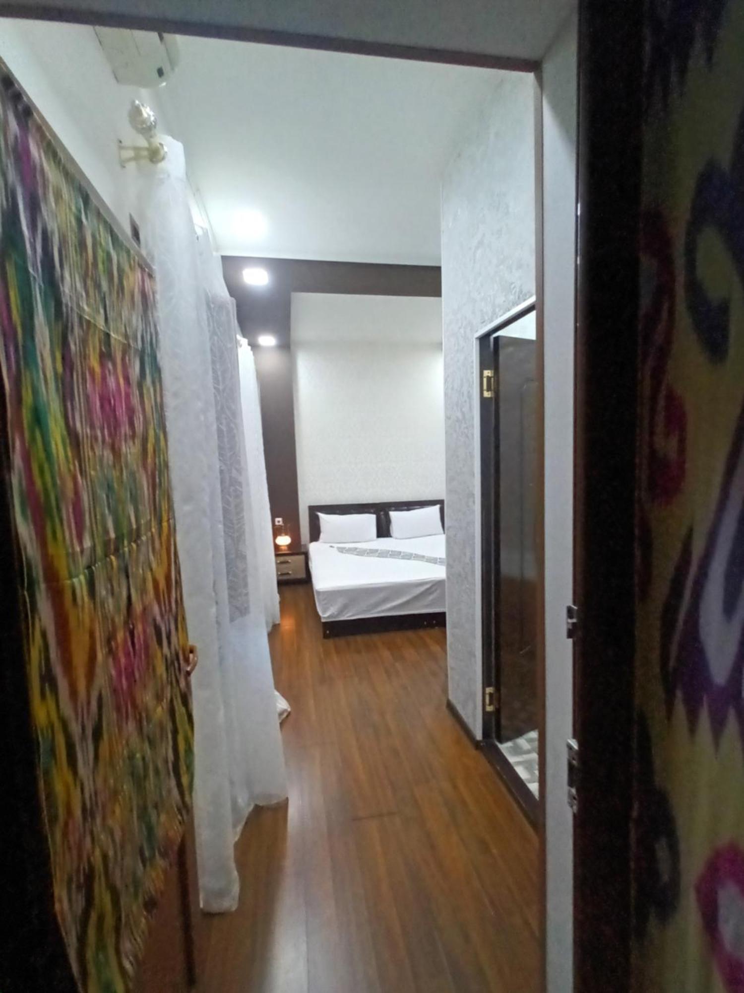 Uzbegim Family Guest House Бухара Стая снимка