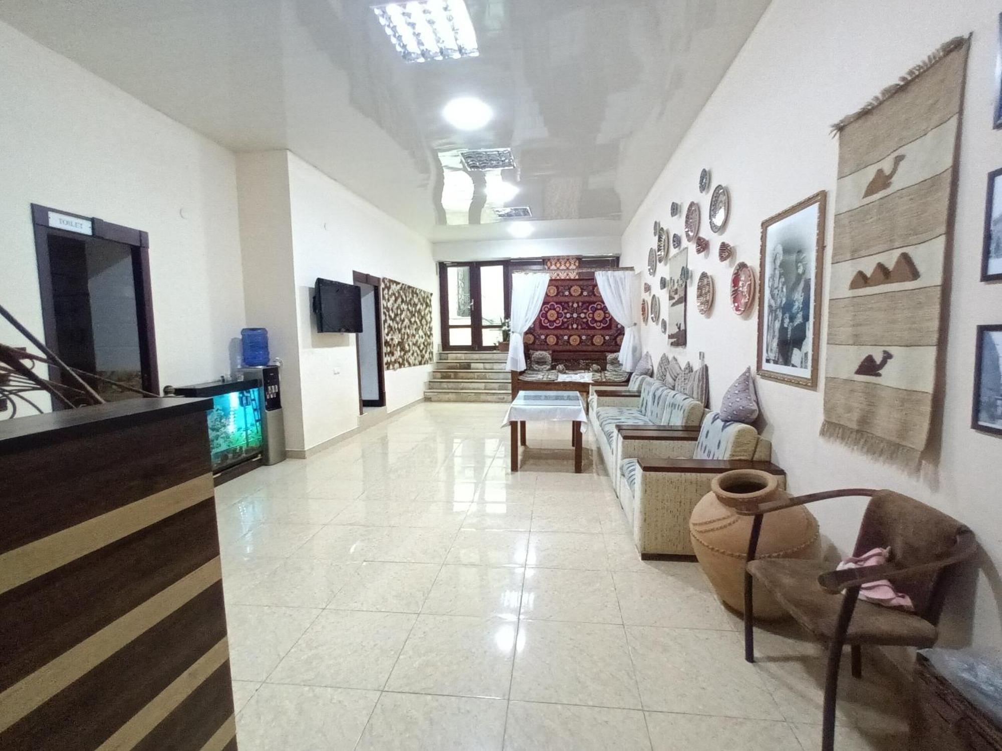 Uzbegim Family Guest House Бухара Екстериор снимка