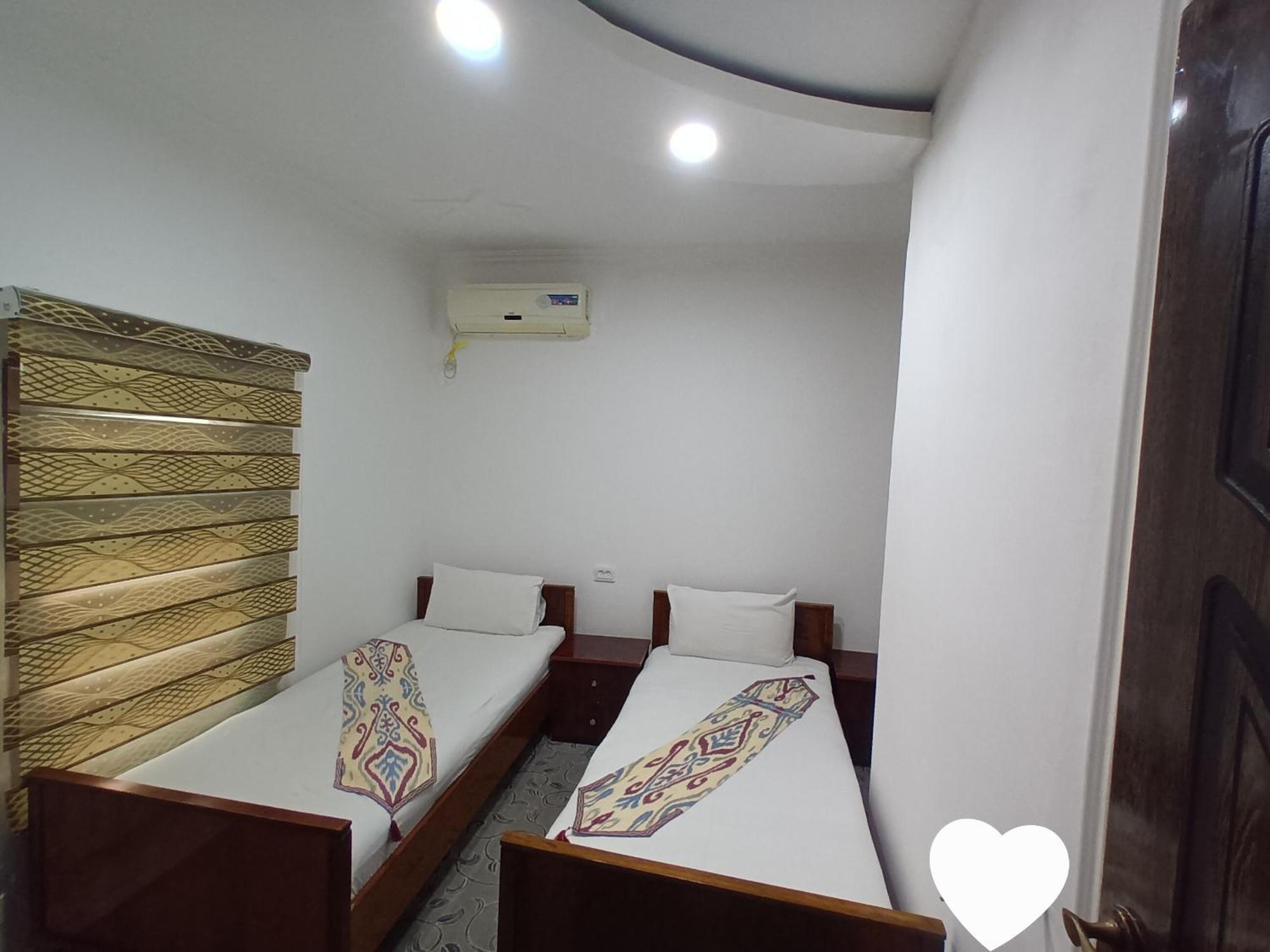 Uzbegim Family Guest House Бухара Екстериор снимка