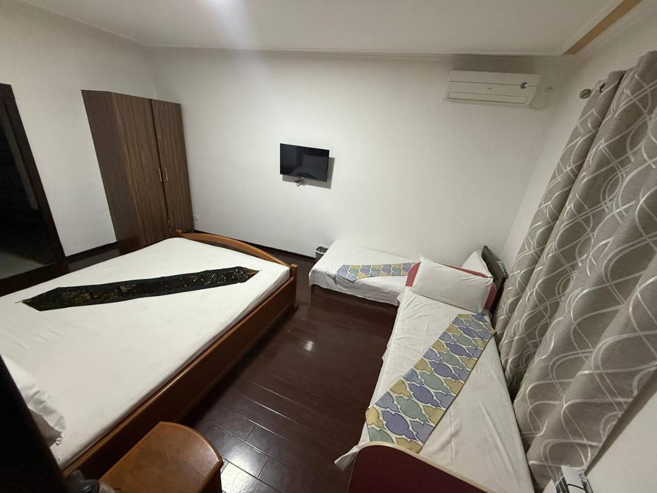 Uzbegim Family Guest House Бухара Екстериор снимка