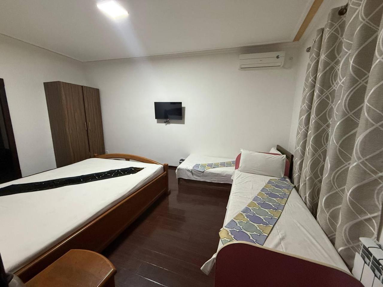 Uzbegim Family Guest House Бухара Екстериор снимка